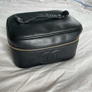 Chanel black caviar leather vanity case